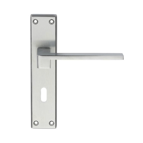 EQUI LEVER HANDLE ON BACKPLATE